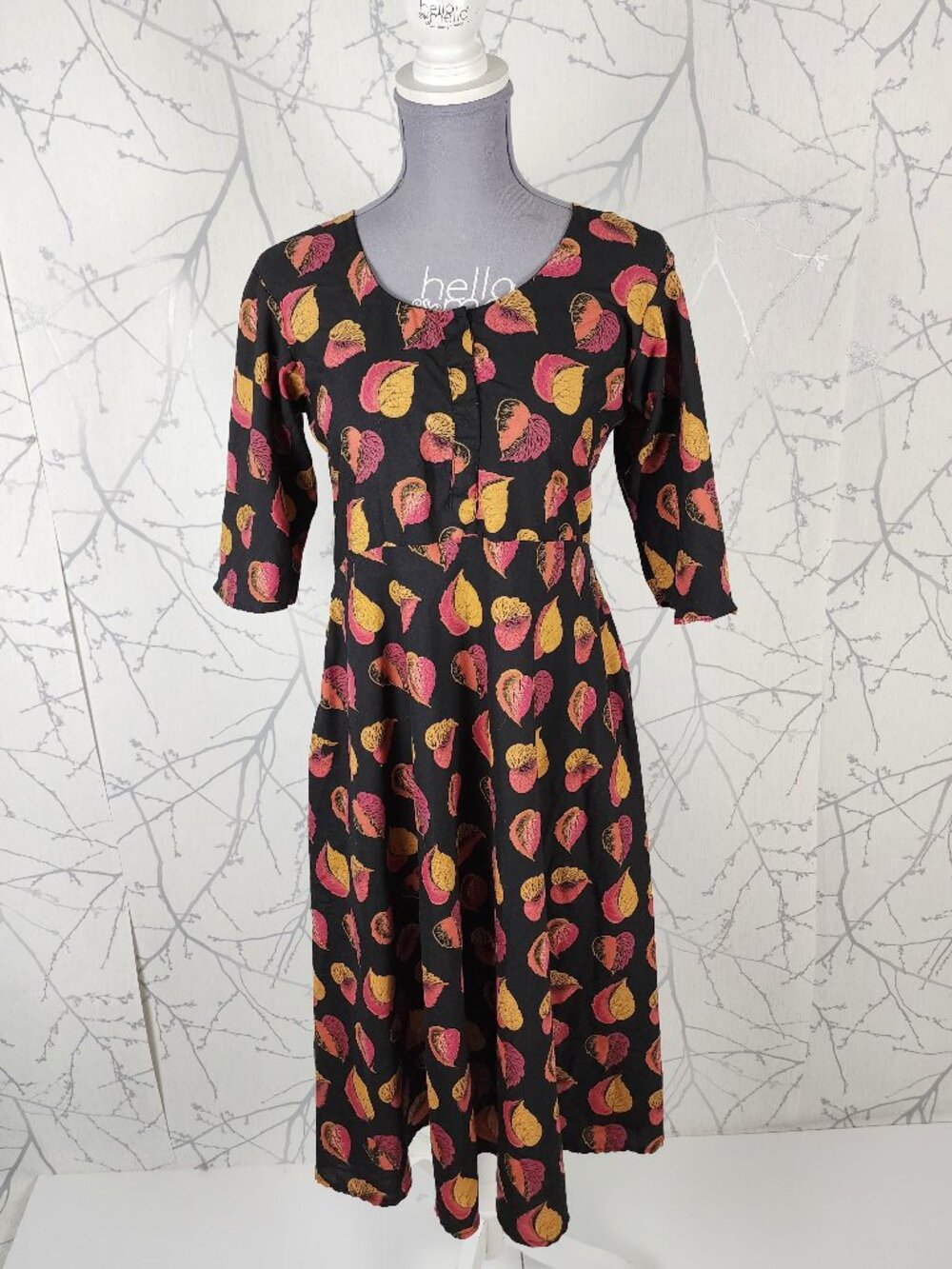 Black Autumn Leaves Printed Round Neck Flowy Midi Dress